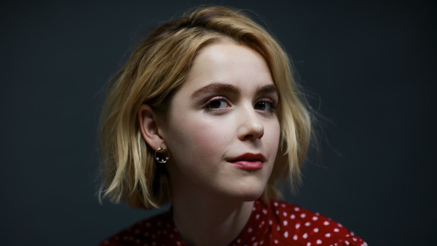 Kiernan Shipka vai estrelar nova série sobre Wall Street