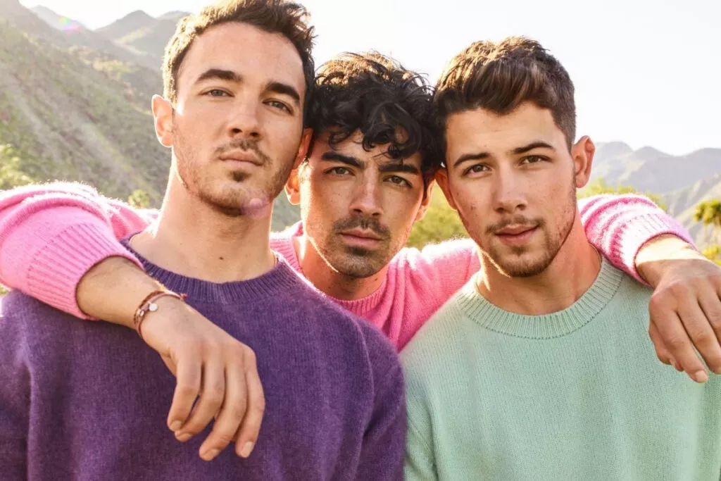 Nick Jonas revela planos dos Jonas Brothers para 2023