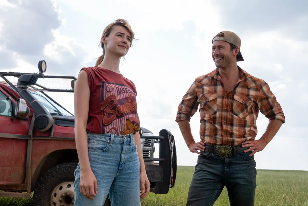 Steven Spielberg cortou cena de beijo de Glen Powell e Daisy Edgar-Jones em "Twisters"