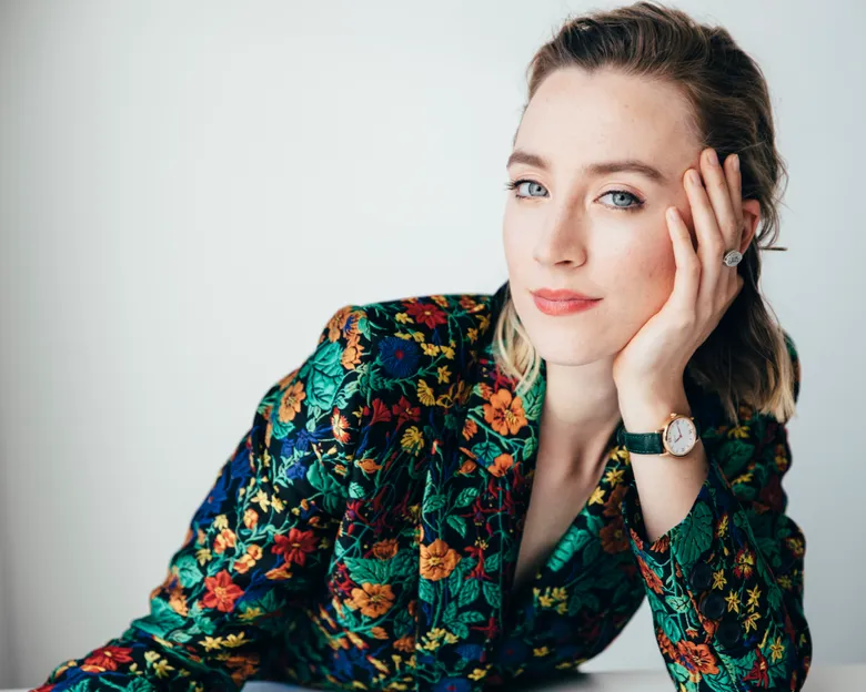Saoirse Ronan quer viver vilã de James Bond: "Quero explorar o lado sombrio"