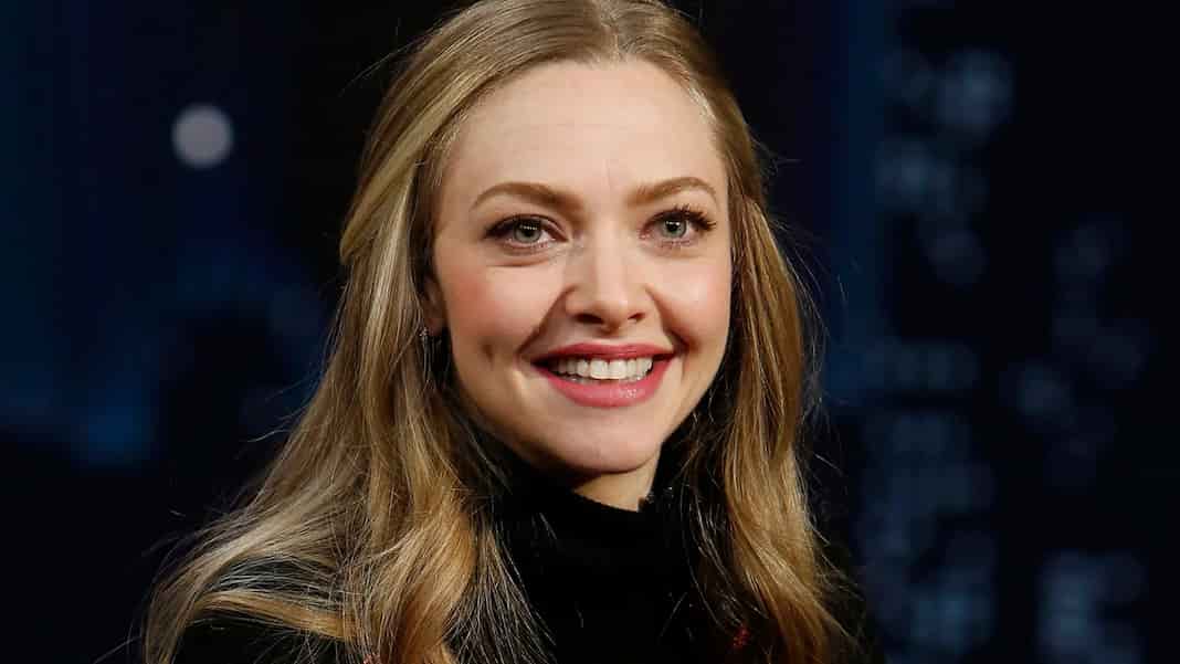 Amanda Seyfried desabafa sobre sequências em Hollywood: "Só pelo dinheiro"